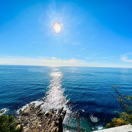 Suite Sunset 21 - Fronte Mare San Remo Exterior foto