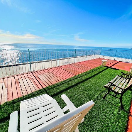 Suite Sunset 21 - Fronte Mare San Remo Exterior foto