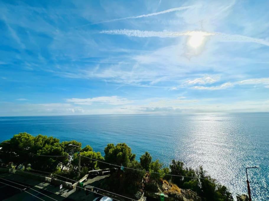 Suite Sunset 21 - Fronte Mare San Remo Exterior foto