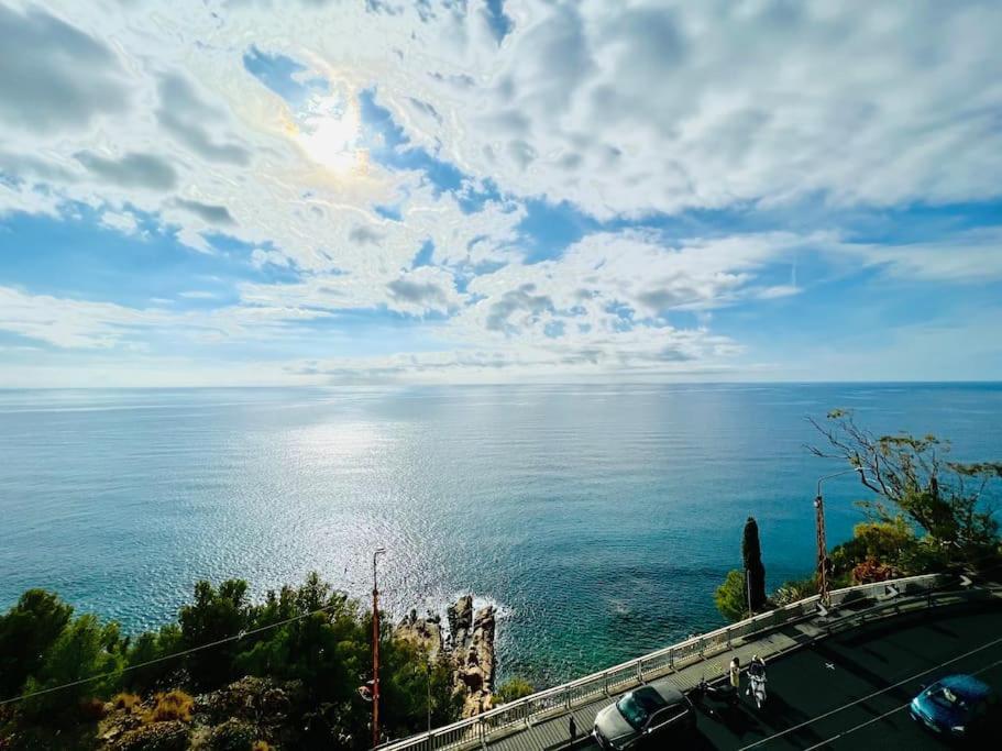 Suite Sunset 21 - Fronte Mare San Remo Exterior foto