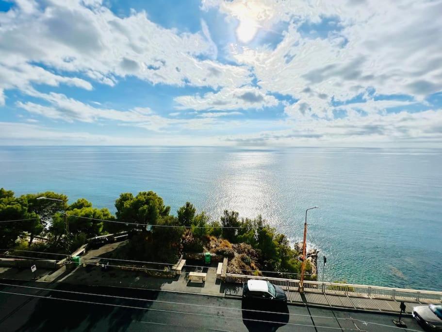 Suite Sunset 21 - Fronte Mare San Remo Exterior foto