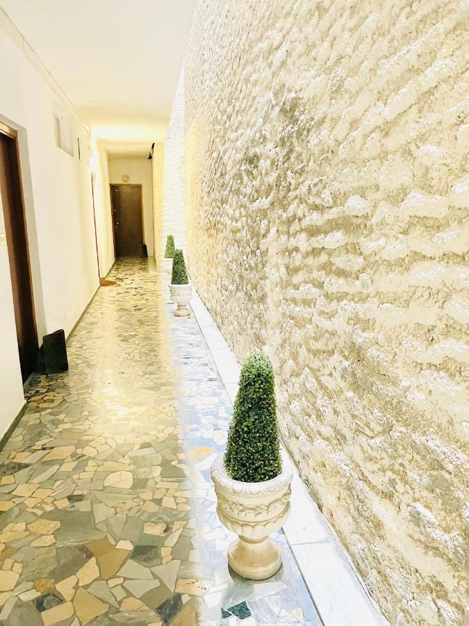 Suite Sunset 21 - Fronte Mare San Remo Exterior foto