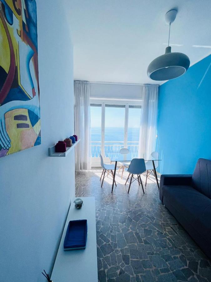Suite Sunset 21 - Fronte Mare San Remo Exterior foto